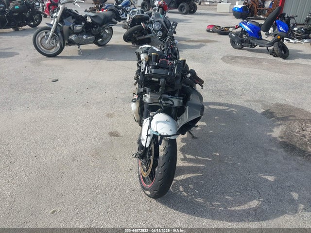 Suzuki GSX-R1000 2023 JS1DM11B2P7100186 Image 5