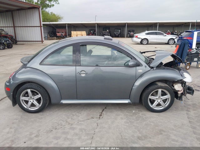 2002 Volkswagen New Beetle Gls მანქანა იყიდება აუქციონზე, vin: 3VWCB21C52M422614, აუქციონის ნომერი: 44872562