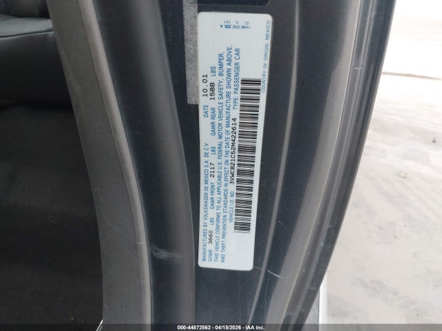 2002 Volkswagen New Beetle Gls მანქანა იყიდება აუქციონზე, vin: 3VWCB21C52M422614, აუქციონის ნომერი: 44872562