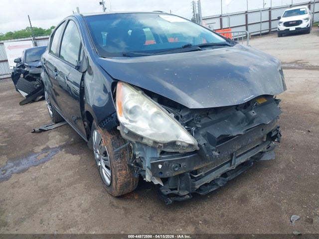 2014 TOYOTA PRIUS C JTDKDTB35E1078152