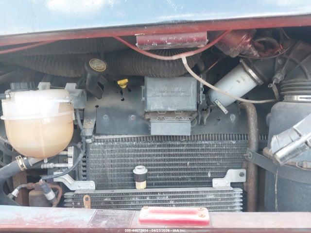 44872604 :رقم المزاد ، 3FCMF53S9XJA26048 vin ، 1999 Ford F550 Super Duty Stripped Chass مزاد بيع