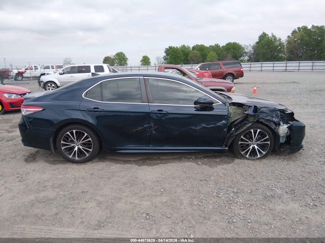 2019 Toyota Camry Se მანქანა იყიდება აუქციონზე, vin: 4T1B11HK1KU792944, აუქციონის ნომერი: 44872629