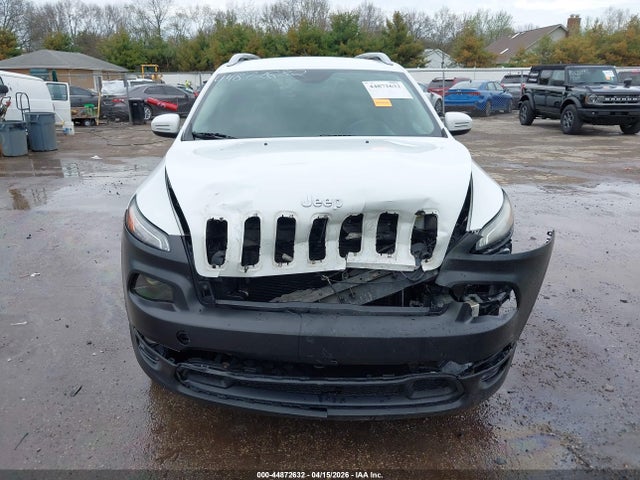 Продаж на аукціоні авто 2016 Jeep Cherokee Latitude, vin: 1C4PJLCS9GW312271, номер лоту: 44872632