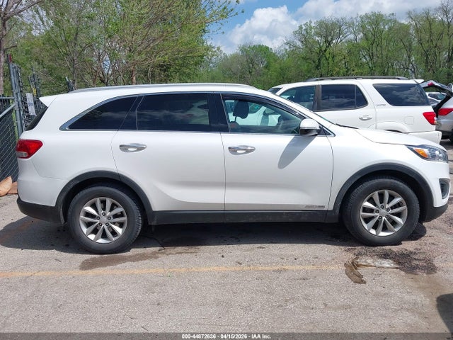 Продажа на аукционе авто 2017 Kia Sorento 3.3l Lx, vin: 5XYPGDA58HG198571, номер лота: 44872636