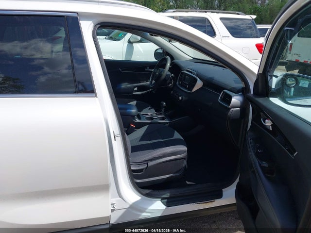 Продажа на аукционе авто 2017 Kia Sorento 3.3l Lx, vin: 5XYPGDA58HG198571, номер лота: 44872636