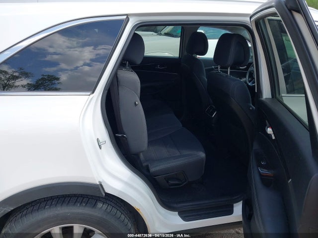 Продажа на аукционе авто 2017 Kia Sorento 3.3l Lx, vin: 5XYPGDA58HG198571, номер лота: 44872636