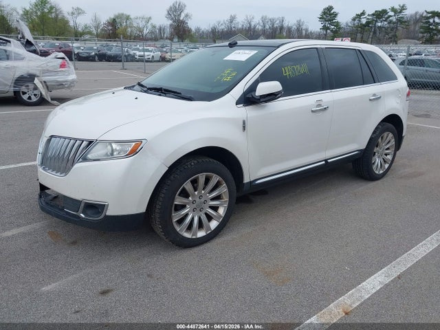 Lincoln MKX 2015 2LMDJ8JK3FBL20899 Image 2