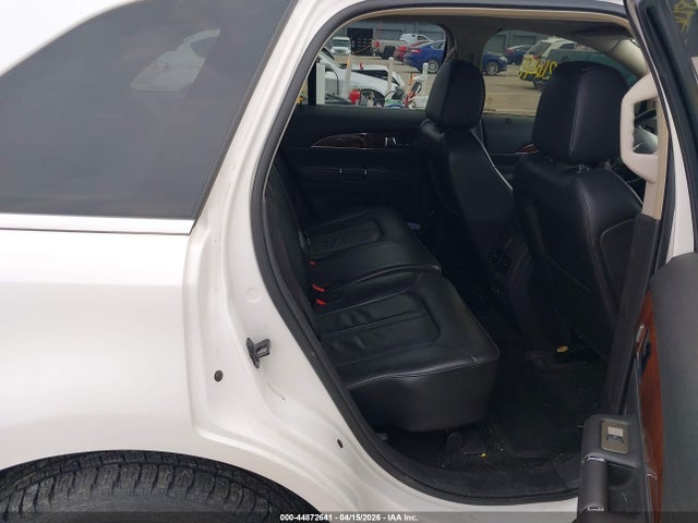 Lincoln MKX 2015 2LMDJ8JK3FBL20899 Image 8