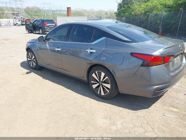 1N4BL4EV0KC196055 Nissan Altima 2.5 Sl