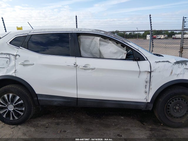 JN1BJ1CP4KW228980 Nissan Rogue Sport S