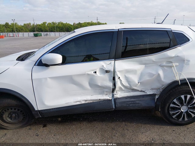 JN1BJ1CP4KW228980 Nissan Rogue Sport S