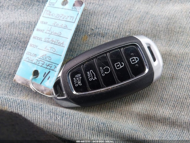 2022 Hyundai Elantra Limited მანქანა იყიდება აუქციონზე, vin: KMHLP4AG2NU357493, აუქციონის ნომერი: 44872751