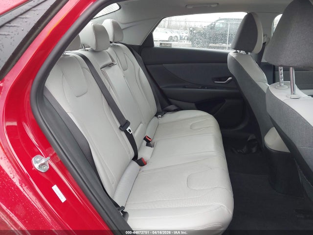 2022 Hyundai Elantra Limited მანქანა იყიდება აუქციონზე, vin: KMHLP4AG2NU357493, აუქციონის ნომერი: 44872751