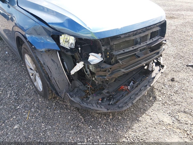 2018 Volkswagen Tiguan 2.0t S მანქანა იყიდება აუქციონზე, vin: 3VV1B7AX9JM073029, აუქციონის ნომერი: 44872787