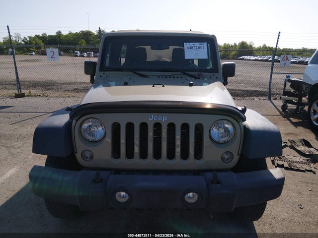 1C4BJWDG0HL690195 Jeep Wrangler Unlimited Sport 4x4