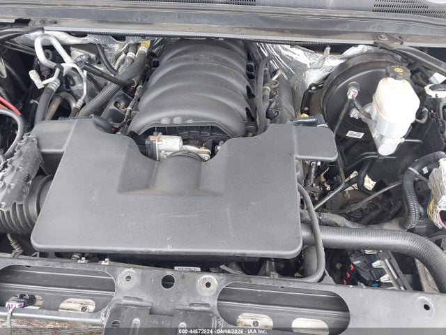 1GNSKBKC6JR277908 Chevrolet Tahoe Lt