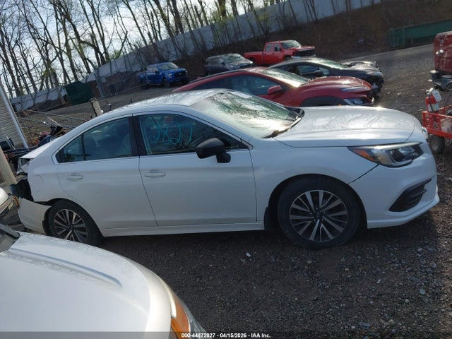 Продажа на аукционе авто 2018 Subaru Legacy 2.5i, vin: 4S3BNAB60J3029757, номер лота: 44872827