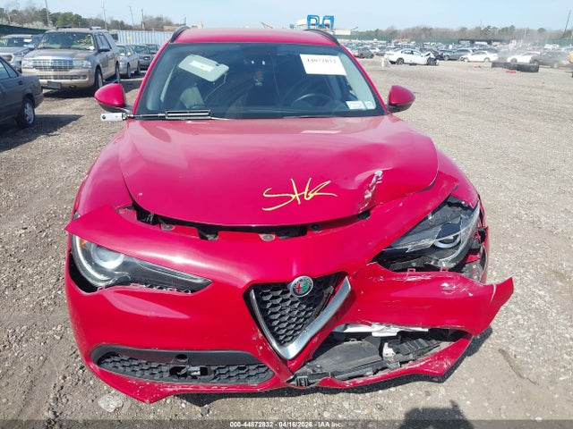 Продажа на аукционе авто 2018 Alfa Romeo Stelvio Sport Awd, vin: ZASFAKPN6J7B61828, номер лота: 44872832