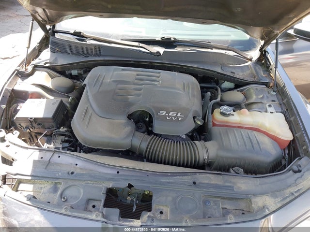 44872833 :رقم المزاد ، 2C3CCAAG3JH211412 vin ، 2018 Chrysler 300 Touring L مزاد بيع