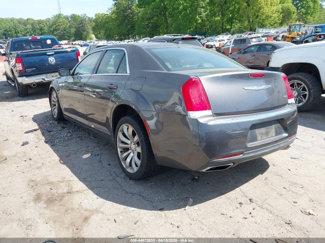 44872833 :رقم المزاد ، 2C3CCAAG3JH211412 vin ، 2018 Chrysler 300 Touring L مزاد بيع