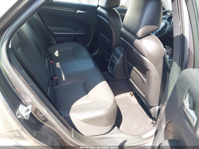 44872833 :رقم المزاد ، 2C3CCAAG3JH211412 vin ، 2018 Chrysler 300 Touring L مزاد بيع