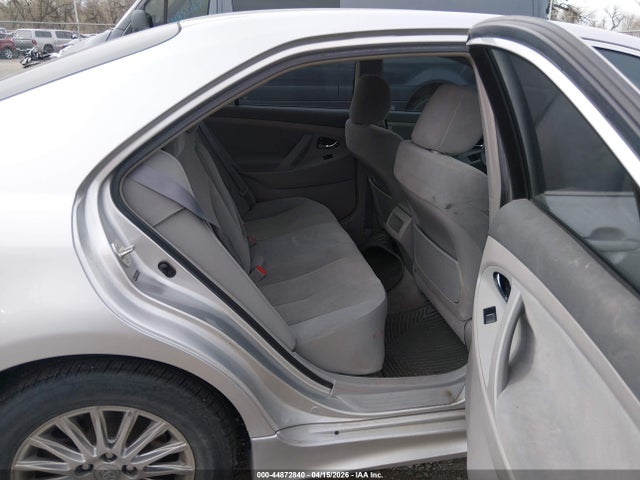 2009 Toyota Camry Le მანქანა იყიდება აუქციონზე, vin: 4T1BE46K99U330411, აუქციონის ნომერი: 44872840