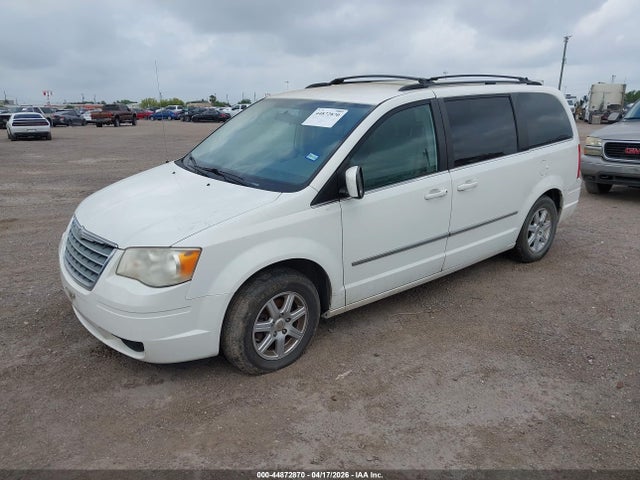 2010 CHRYSLER TOWN & COUNTRY 2A4RR5D13AR214558 Photo 1