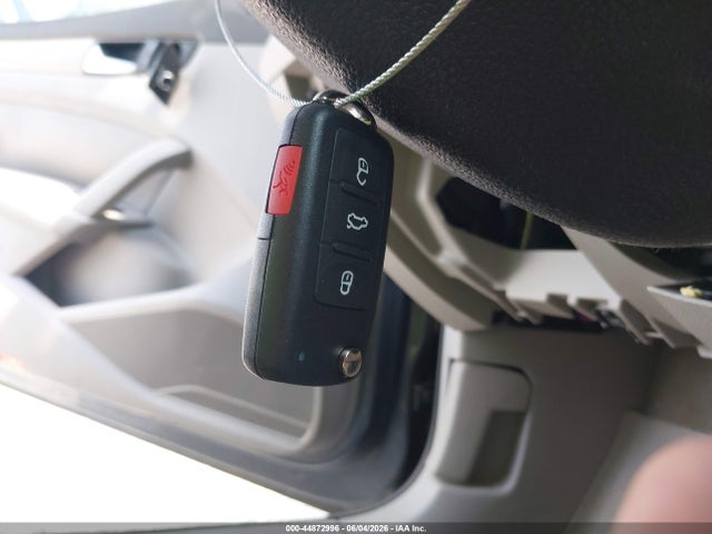1VWBN7A39EC085094 Volkswagen Passat 2.0l Tdi Se