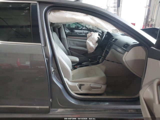 1VWBN7A39EC085094 Volkswagen Passat 2.0l Tdi Se