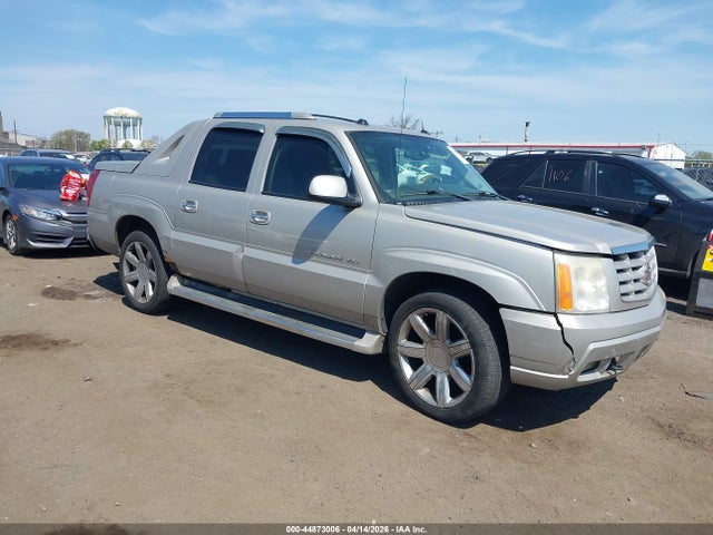 2005 CADILLAC ESCALADE EXT 3GYEK62N05G196563