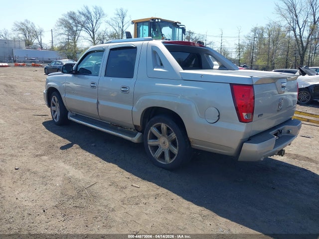 2005 CADILLAC ESCALADE EXT 3GYEK62N05G196563 Photo 2