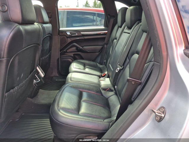 44873019 :رقم المزاد ، WP1AA2A24GLA09966 vin ، 2016 Porsche Cayenne مزاد بيع