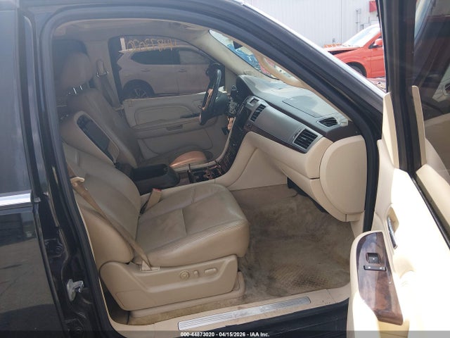Продажа на аукционе авто 2008 Cadillac Escalade Esv Standard, vin: 1GYFK66838R276677, номер лота: 44873020