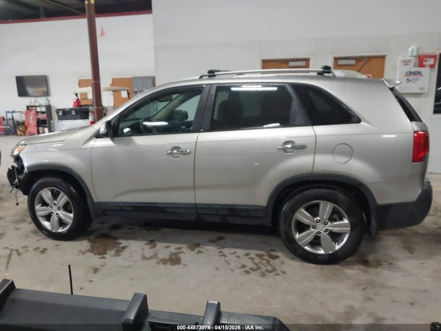 44873074 :رقم المزاد ، 5XYKU4A60DG346864 vin ، 2013 Kia Sorento Ex مزاد بيع