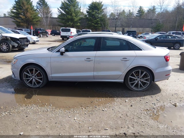 44873076 :رقم المزاد ، WAUEFGFF2F1012613 vin ، 2015 Audi A3 2.0t Premium مزاد بيع