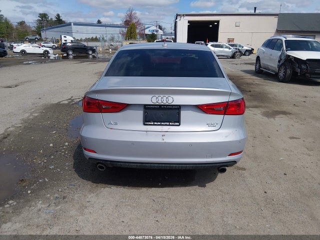 44873076 :رقم المزاد ، WAUEFGFF2F1012613 vin ، 2015 Audi A3 2.0t Premium مزاد بيع