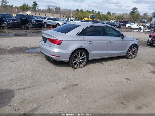 44873076 :رقم المزاد ، WAUEFGFF2F1012613 vin ، 2015 Audi A3 2.0t Premium مزاد بيع