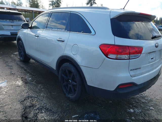 2017 KIA SORENTO 5XYPGDA54HG189284 Photo 2