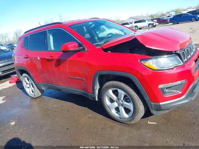 2018 Jeep Compass Latitude 4x4 მანქანა იყიდება აუქციონზე, vin: 3C4NJDBB9JT350384, აუქციონის ნომერი: 44873096