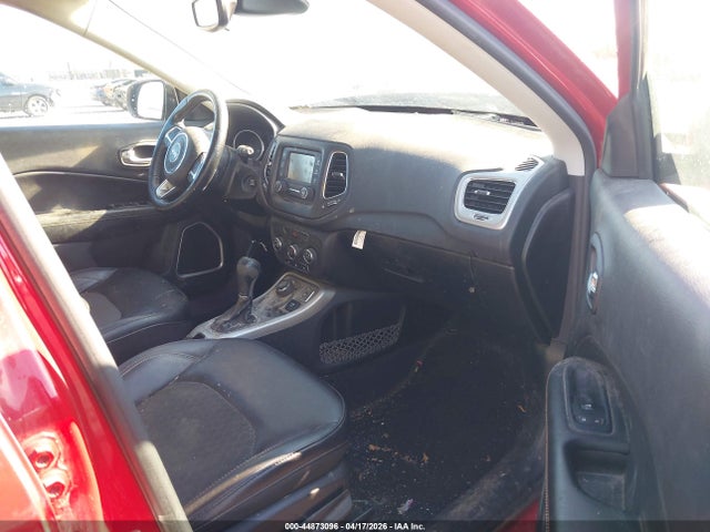 2018 Jeep Compass Latitude 4x4 მანქანა იყიდება აუქციონზე, vin: 3C4NJDBB9JT350384, აუქციონის ნომერი: 44873096