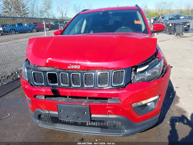 2018 Jeep Compass Latitude 4x4 მანქანა იყიდება აუქციონზე, vin: 3C4NJDBB9JT350384, აუქციონის ნომერი: 44873096