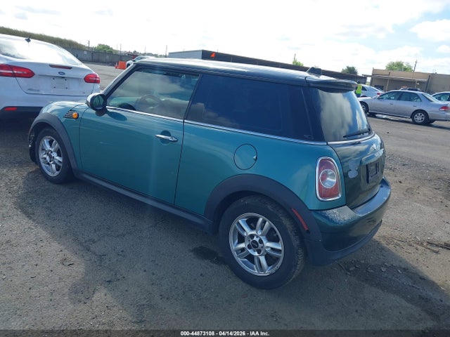 2012 MINI COOPER WMWSU3C53CT256476 Photo 2