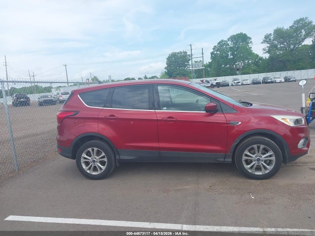 44873117 :رقم المزاد ، 1FMCU0GD0KUA87674 vin ، 2019 Ford Escape Se مزاد بيع