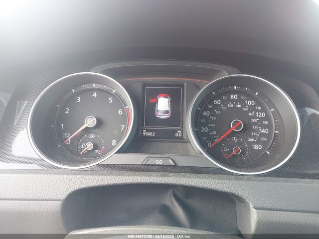 2015 Volkswagen Golf Gti 2.0t Autobahn 4-door მანქანა იყიდება აუქციონზე, vin: 3VW4T7AU6FM026429, აუქციონის ნომერი: 44873186