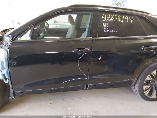 WA1EVBF18SD000224 Audi Q8 Premium Plus 55 Tfsi Quattro