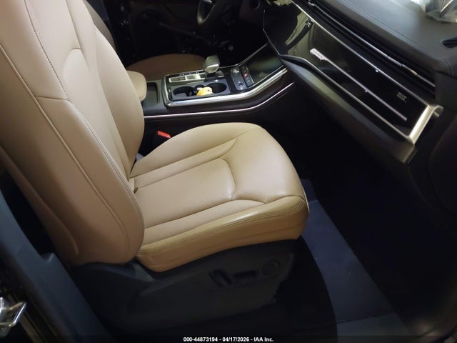 WA1EVBF18SD000224 Audi Q8 Premium Plus 55 Tfsi Quattro