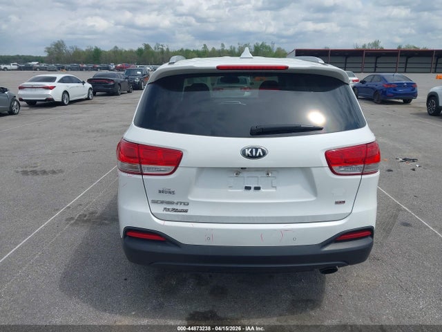 44873238 :رقم المزاد ، 5XYPG4A32JG415908 vin ، 2018 Kia Sorento 2.4l Lx مزاد بيع