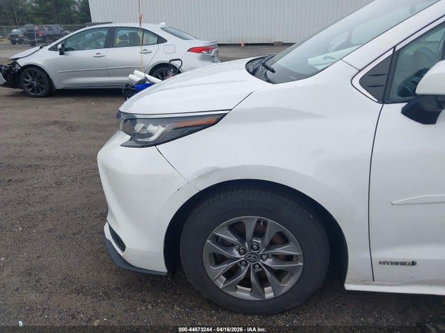 5TDKSKFC9MS010125 Toyota SIENNA LE