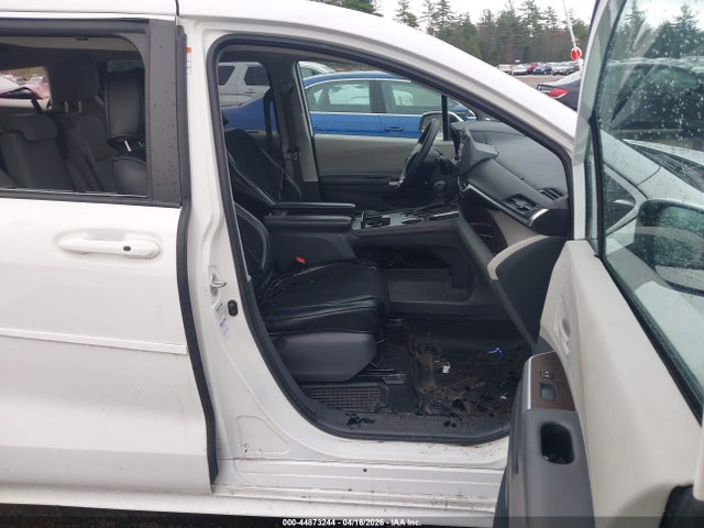 5TDKSKFC9MS010125 Toyota SIENNA LE