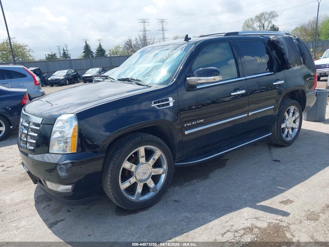 Продажа на аукционе авто 2011 Cadillac Escalade Luxury, vin: 1GYS4BEF4BR226685, номер лота: 44873250